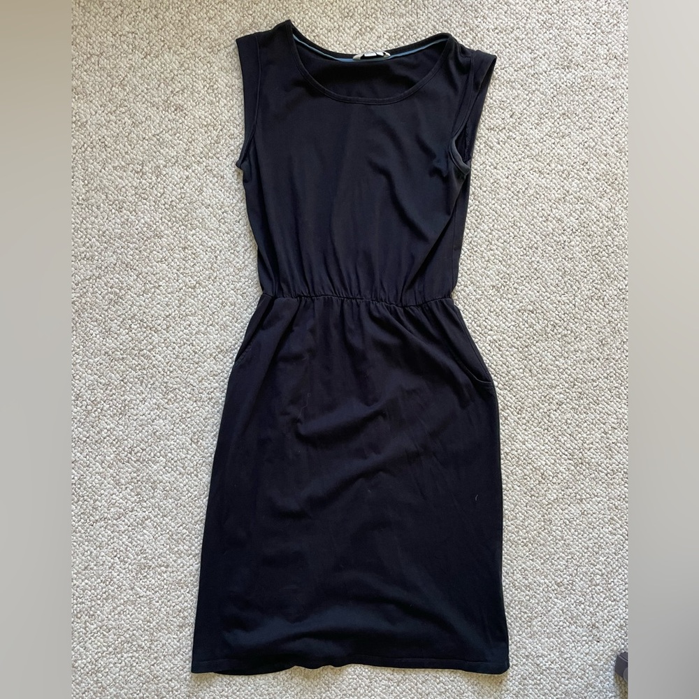 Boden blackberry dress in black, excellent condition. Size 6L